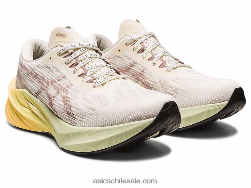 mujer Asics novablasto 3 R8N4462870 crema/cervatillo